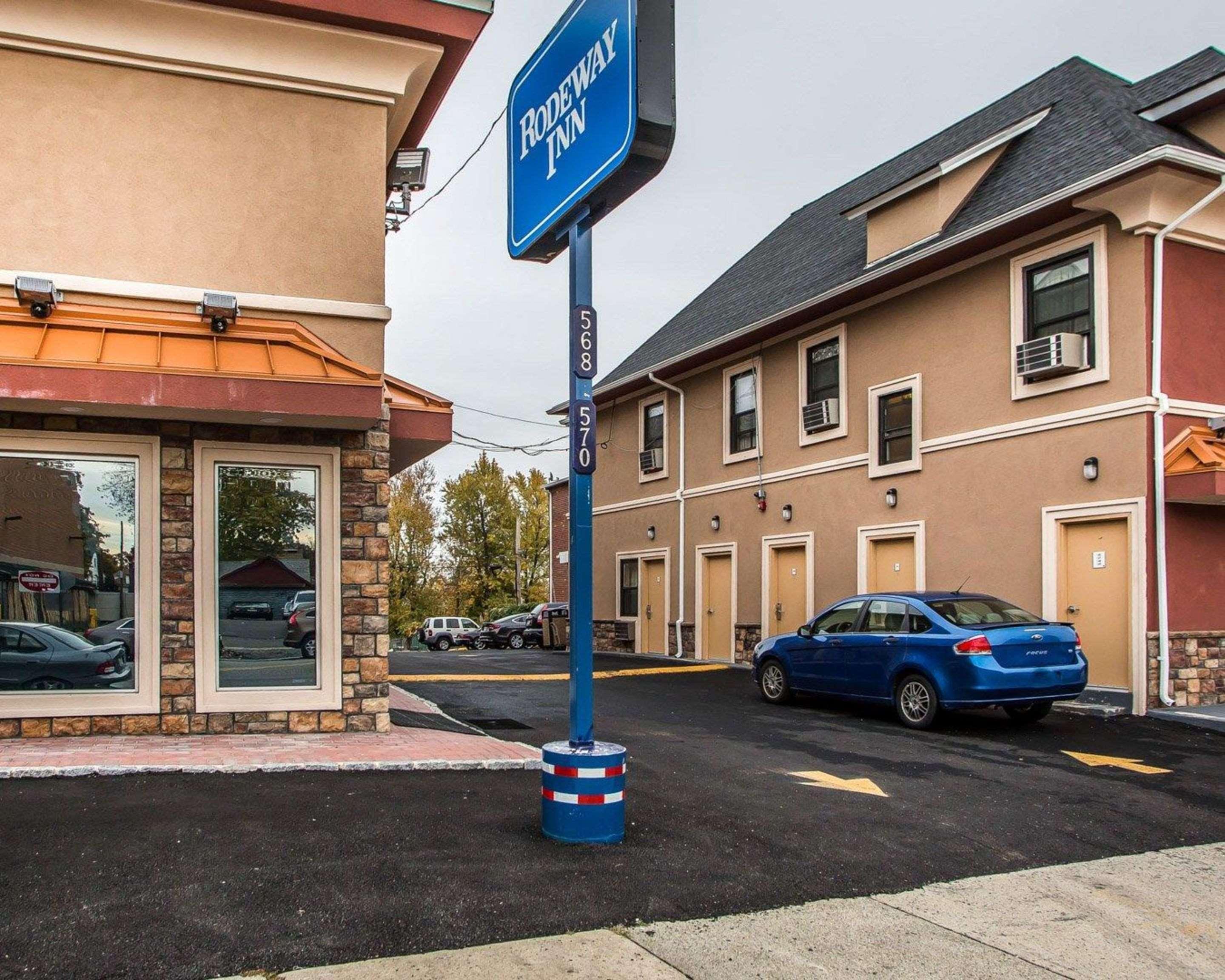 贝尔维尔罗德威汽车旅馆 Belleville 外观 照片